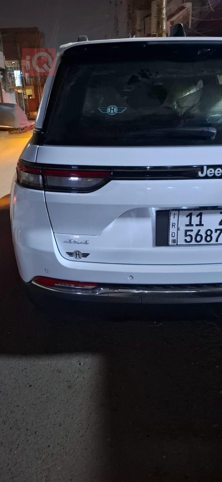 جیپ گراند شیرۆکی